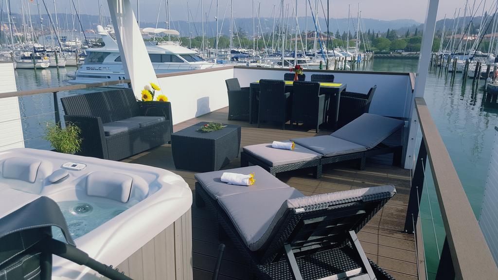 Floating House Coco Hotel Portorož Kültér fotó